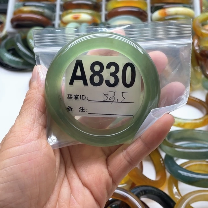 未镶嵌蛇纹石玉手镯铮*