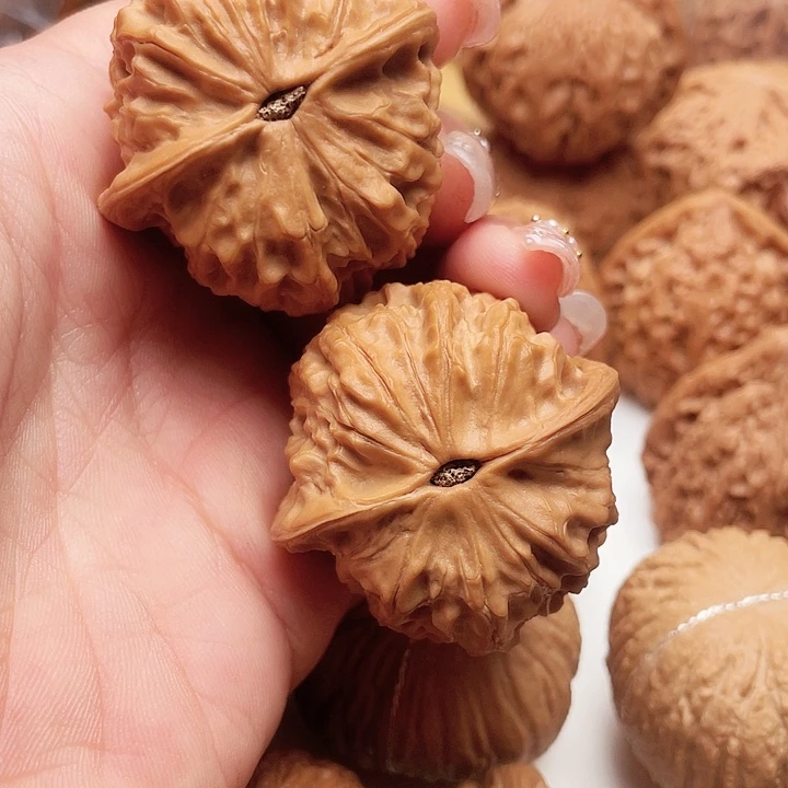 文玩核桃吊坠我**橙金牛