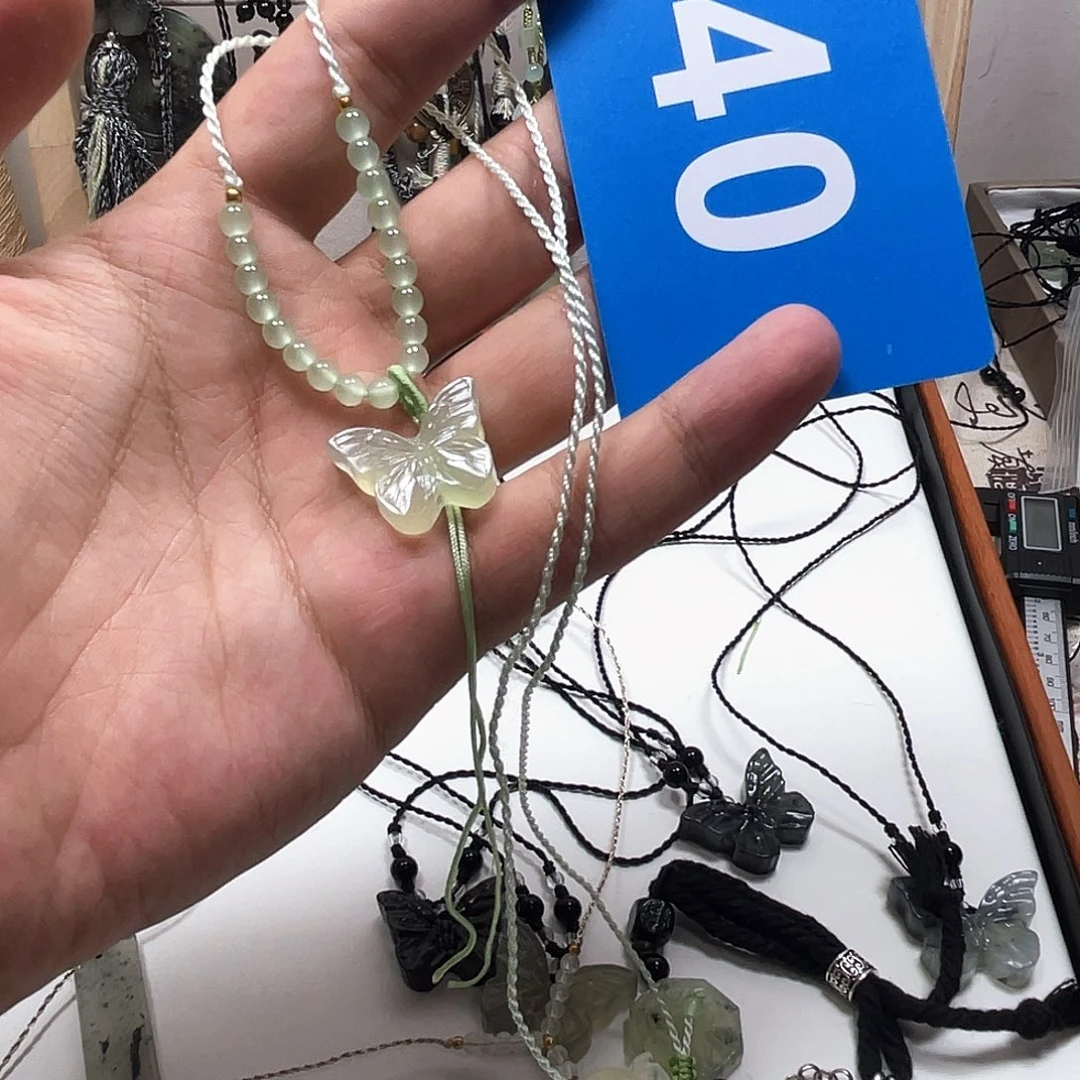 北***o蛇纹石玉合金颈饰