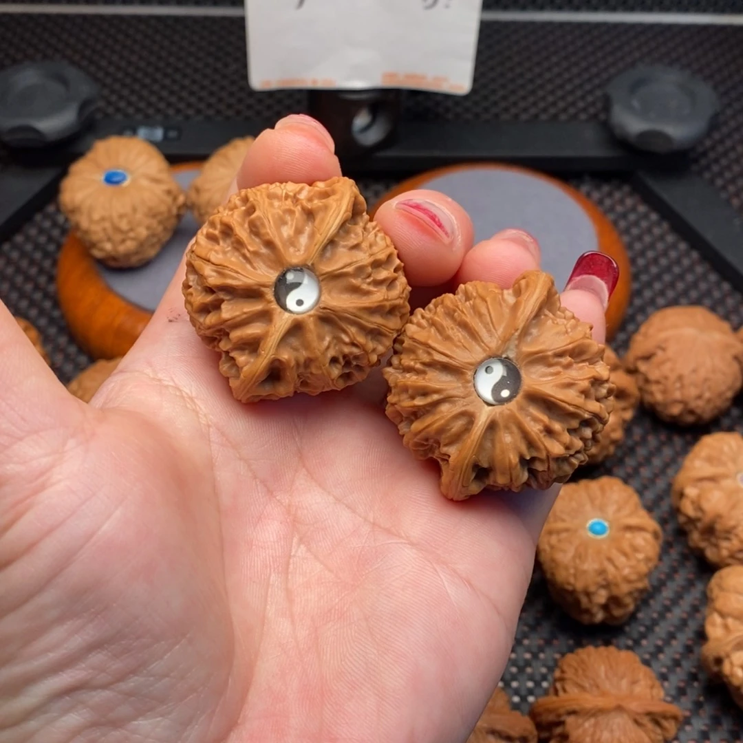 文玩核桃把件爆肉宫灯44尺