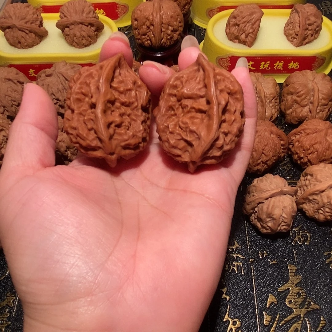 核桃文玩核桃异形半壁
