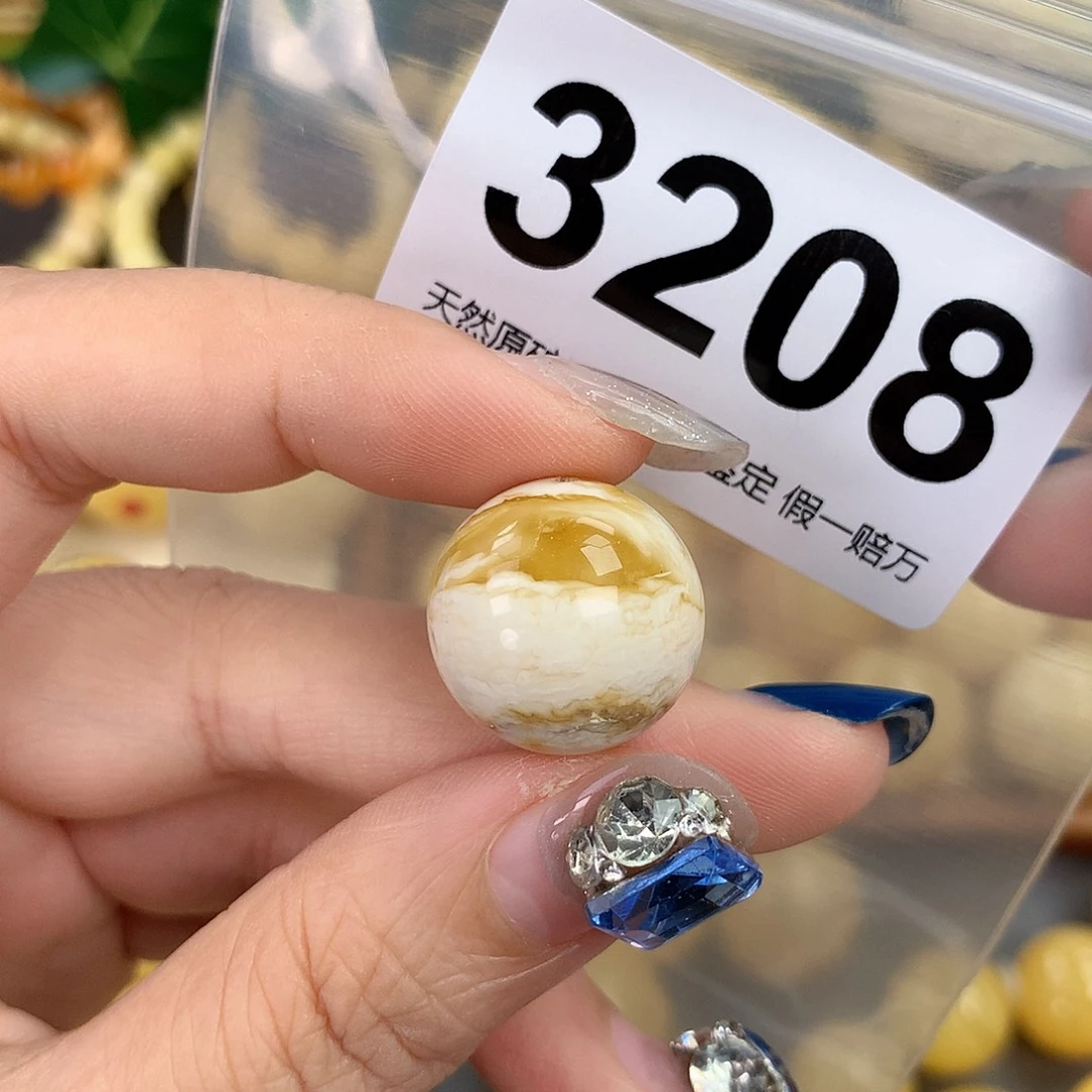 蜜蜡未镶嵌珠宝奇石19