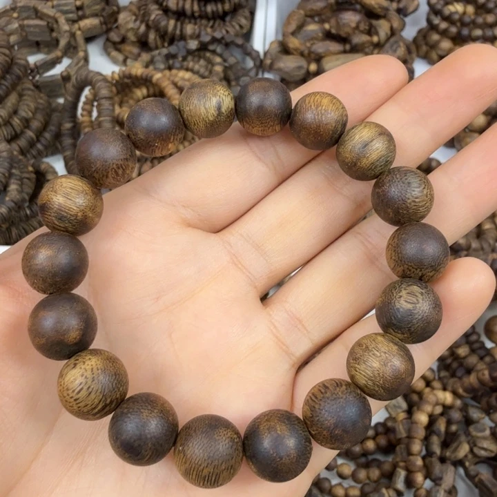 沉香手串沉香绿奇楠圆珠卡十二高油 12