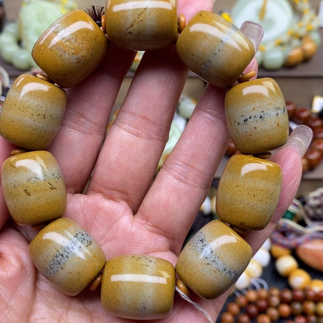 透闪石质玉未镶嵌手串