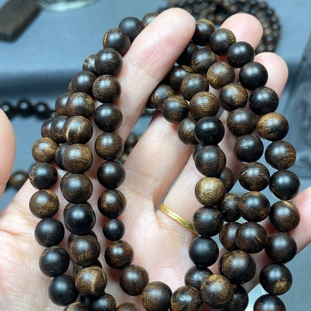 沉香手串白棋瘤疤0.8