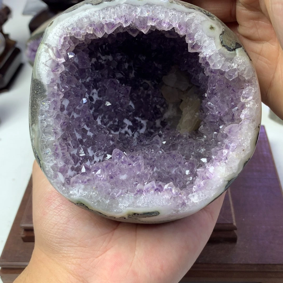 水晶大型摆件（非配饰）未镶嵌