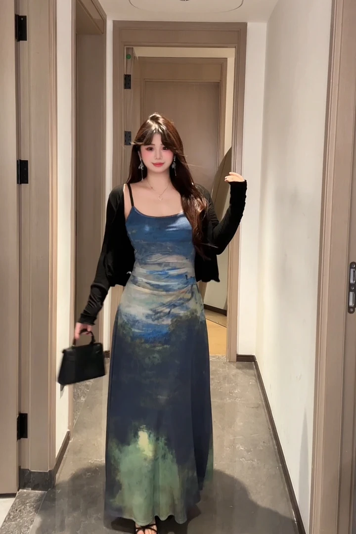 【惠珍】微胖定制环游世界异域风格吊带U型领显瘦修身中长款连衣裙