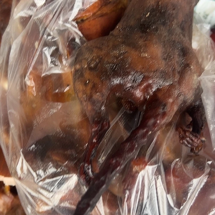 凌***晨中国大陆兔肉+老鼠+牛蛙4