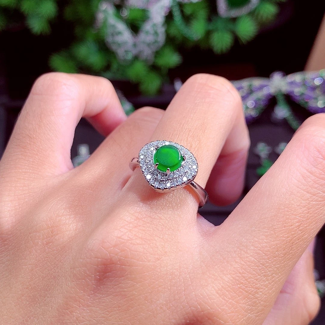 颈饰未镶嵌翡翠天然