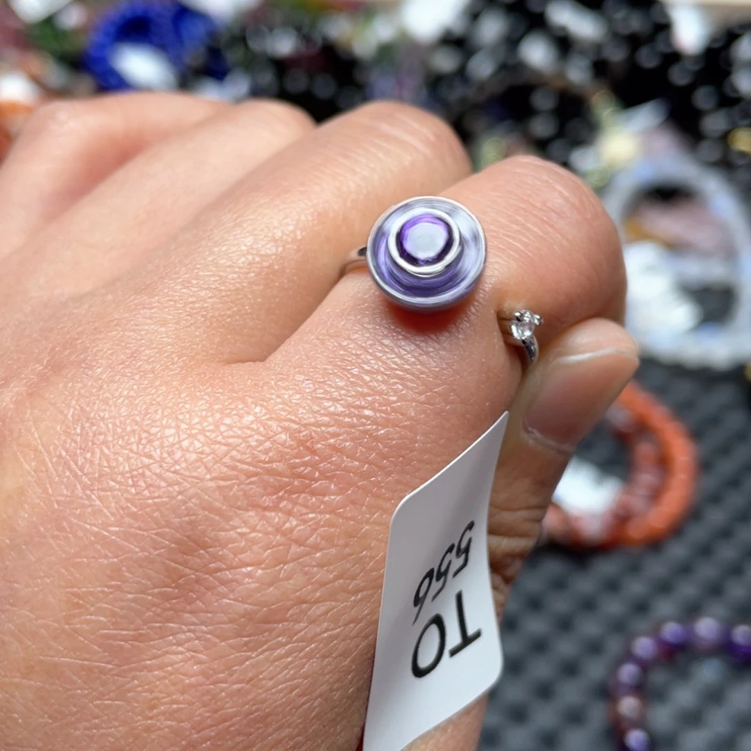 水晶多样性发一只未镶嵌