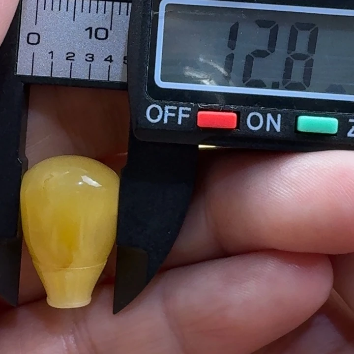 未镶嵌琥珀裸石31杂