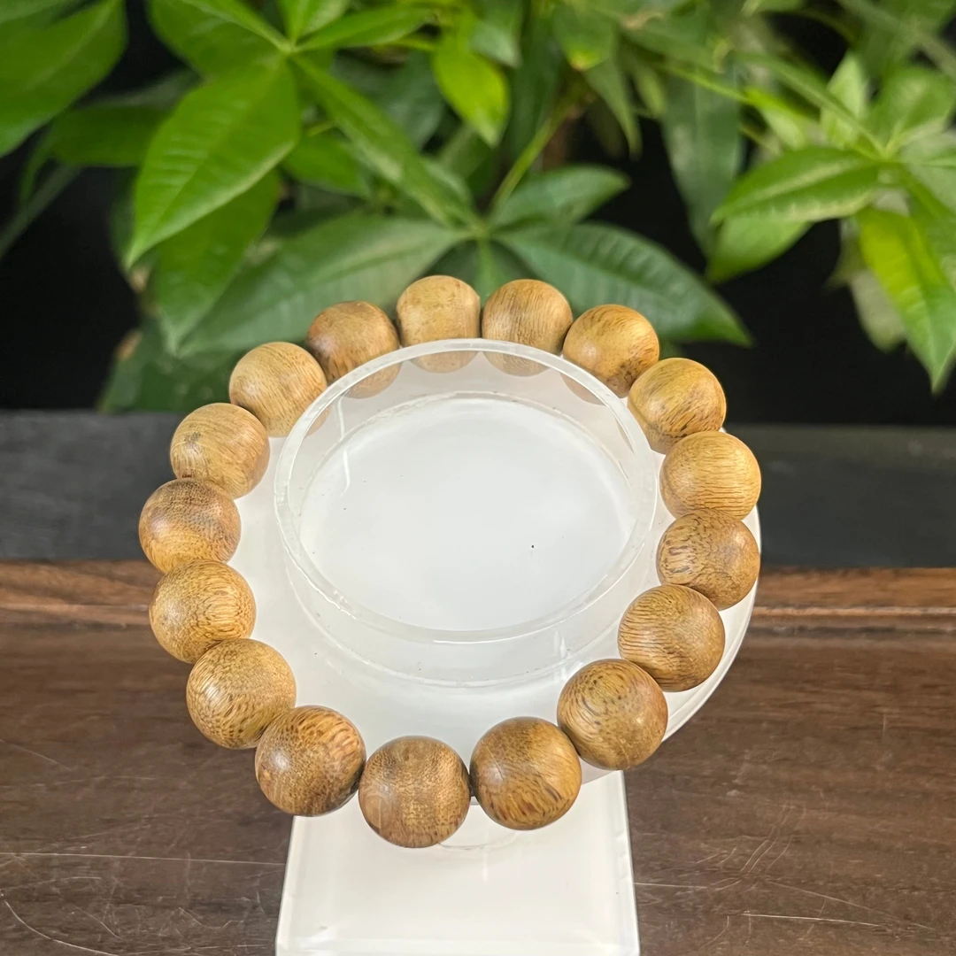 GXCX-147 海南绿奇楠莺歌10.8g 约：13mm*17颗