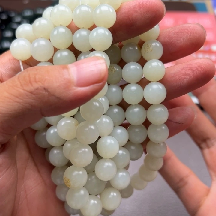 2***号和田玉未镶嵌颈饰