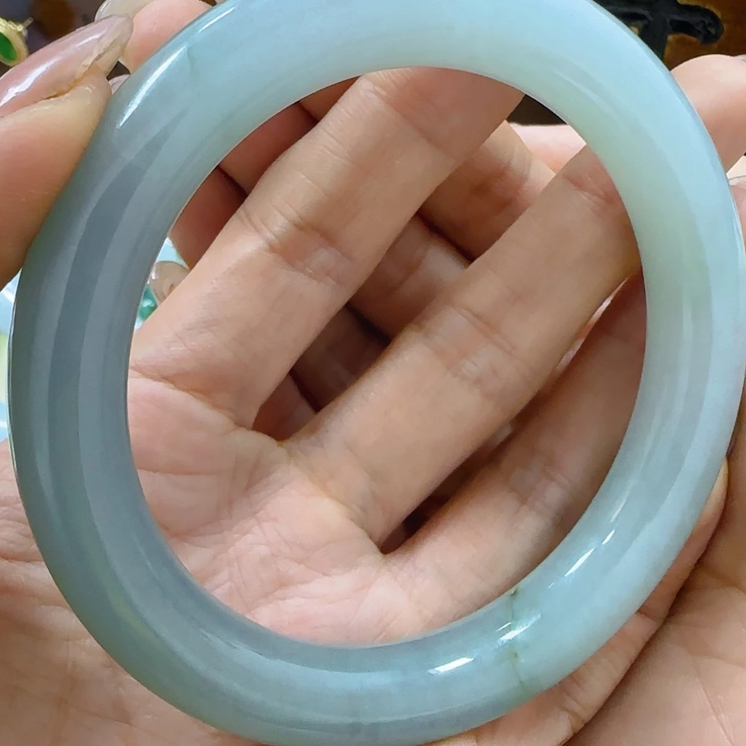 翡翠手镯未镶嵌翡翠2200