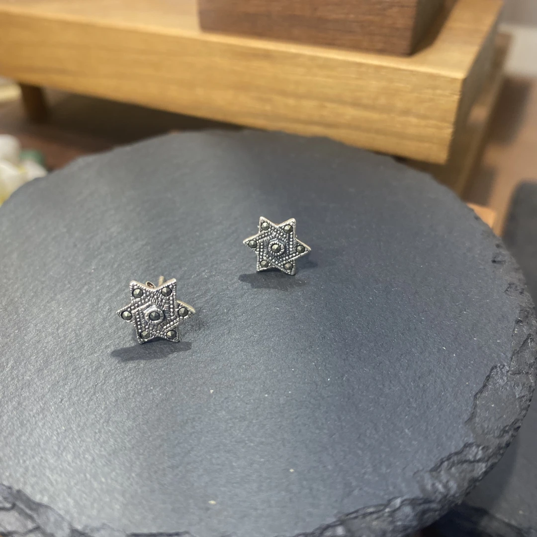 925银合成锆石耳饰 复古六星星S925银耳钉直针