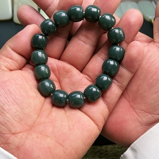 和田玉手串未镶嵌