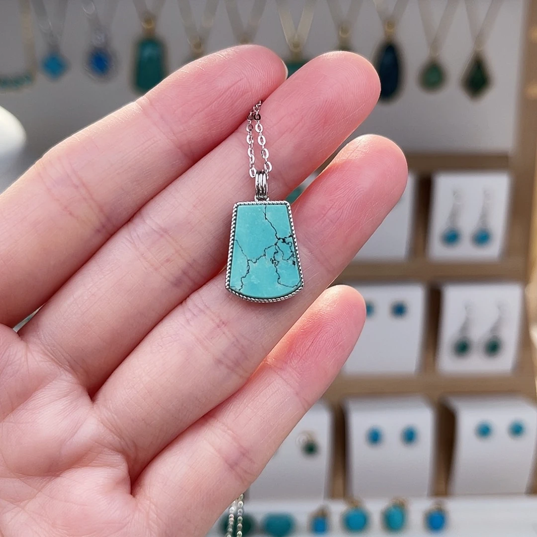 绿松石银S925镶嵌颈饰