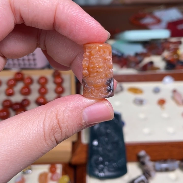 玛瑙/玉髓未镶嵌颈饰44