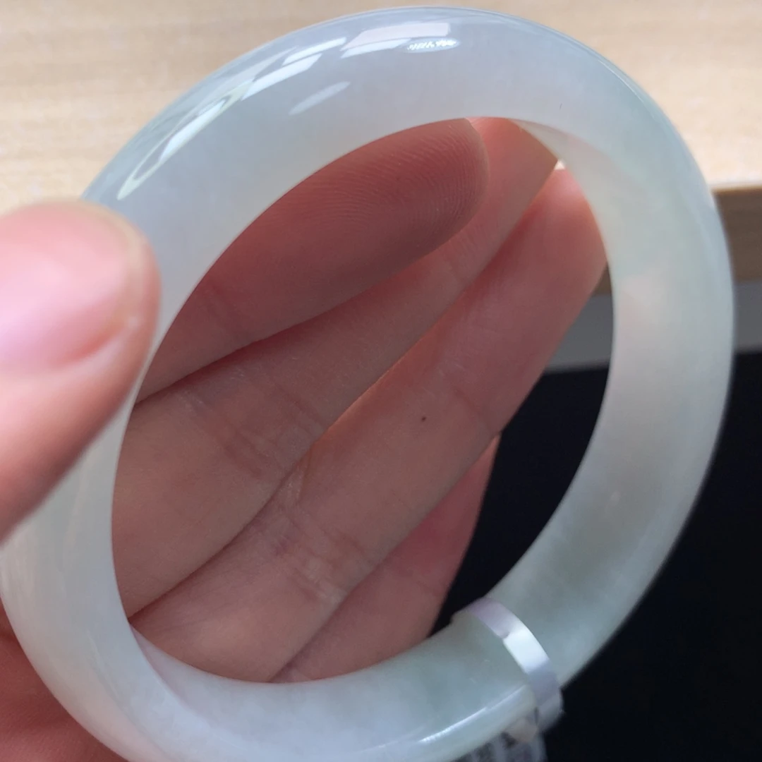 未镶嵌手镯翡翠手镯
