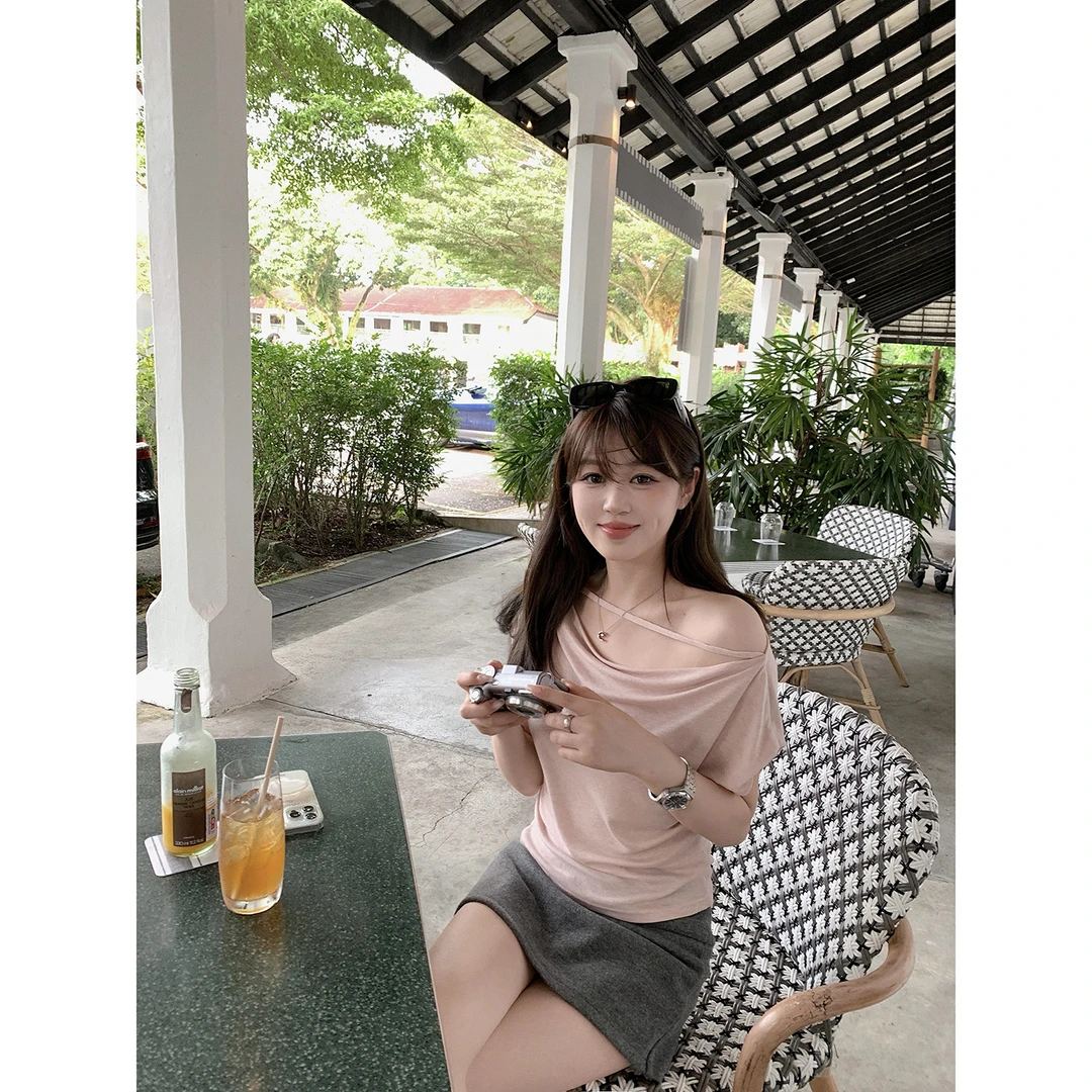 AHY 超柔软巨亲肤设计感休闲气质荡领tee新品