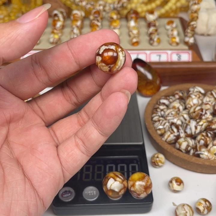 琥珀裸石未镶嵌1*30号