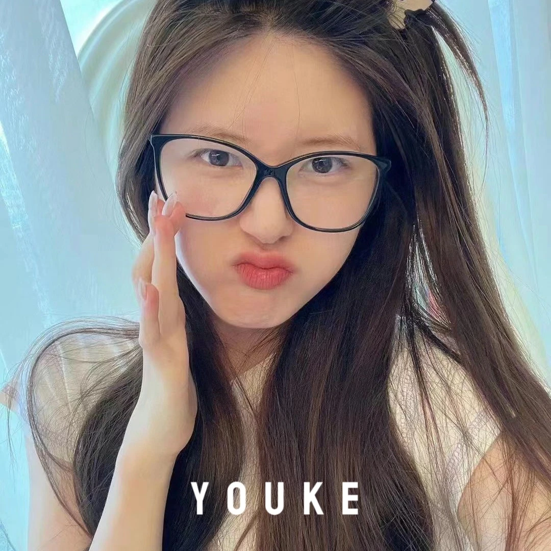 露丝同款复古猫眼近视眼镜女白鹿露丝黑框镜框同款显瘦素颜神器
