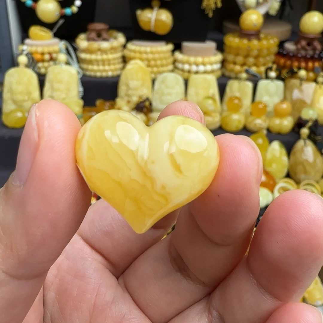 苹***女未镶嵌吊坠(不含链)琥珀打孔不退换蜜蜡爱心吊坠