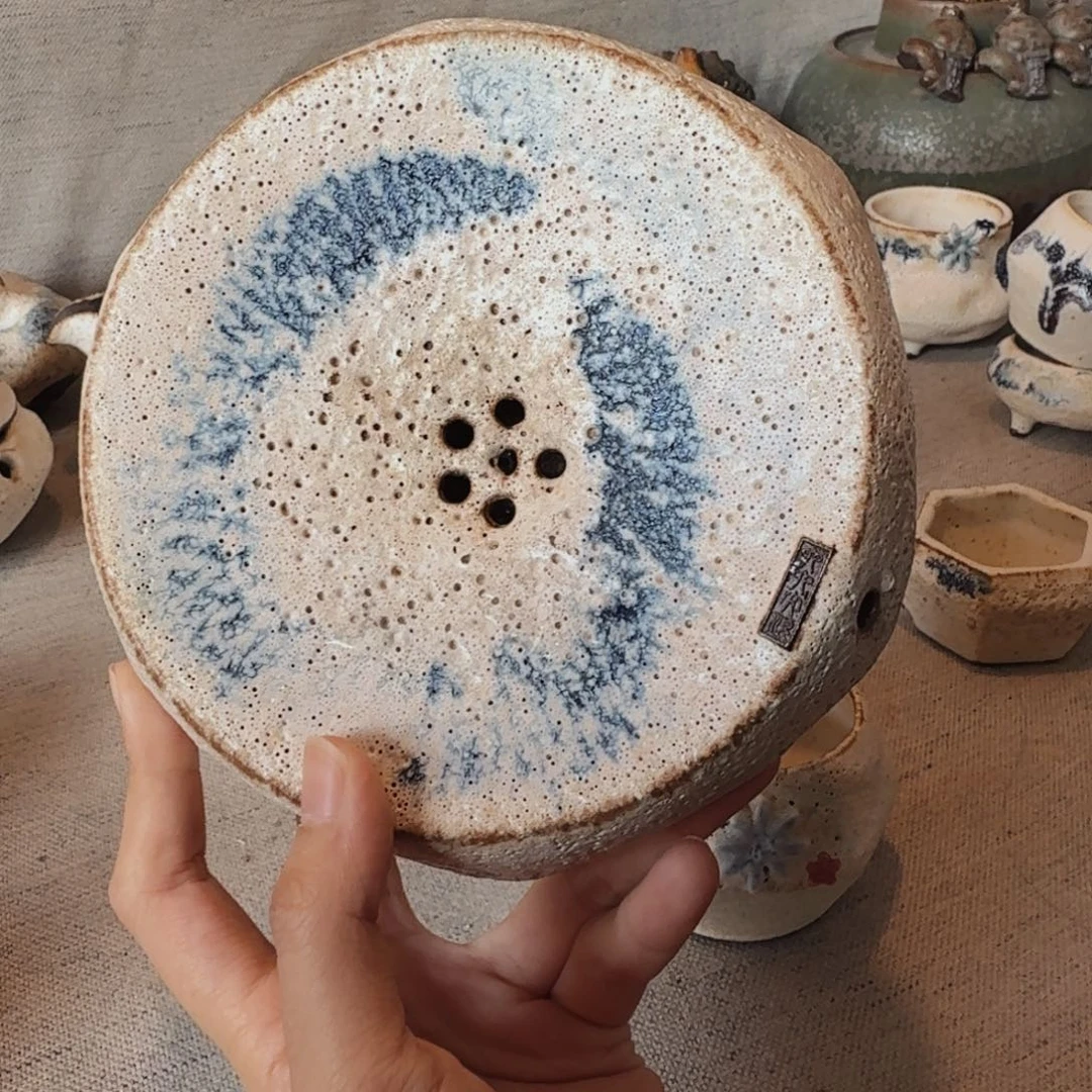 粉引蓄水壶承六方粉引