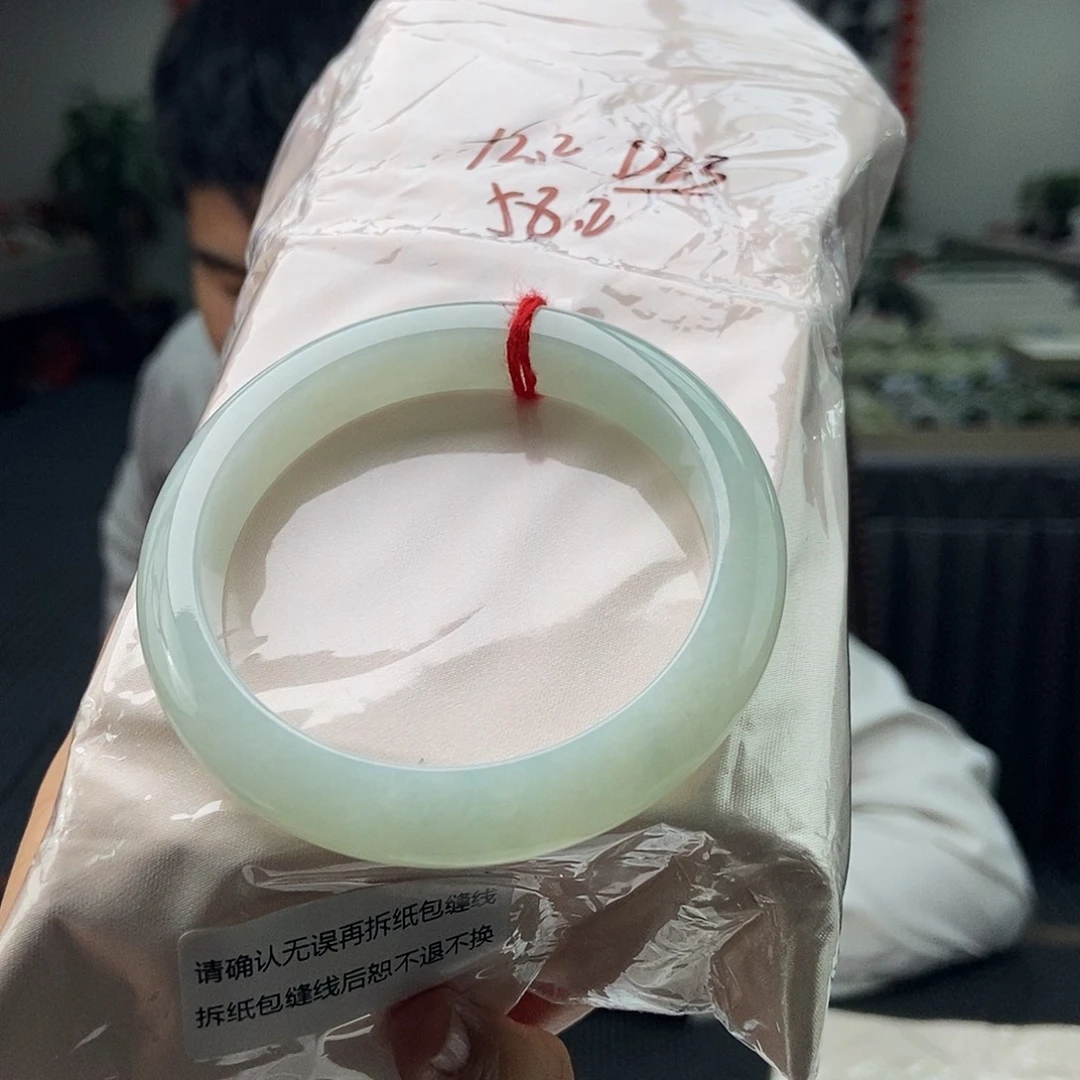 未镶嵌手镯翡翠拍一发一