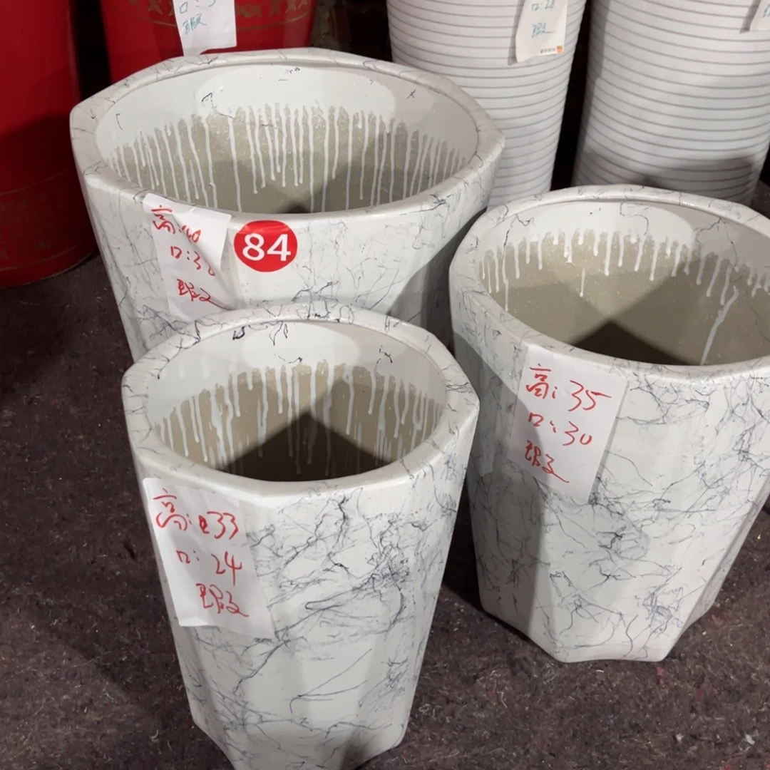 八方飞丝一套三个花盆
