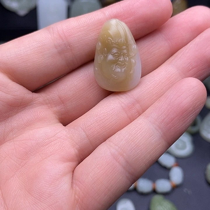 未镶嵌和田玉挂件