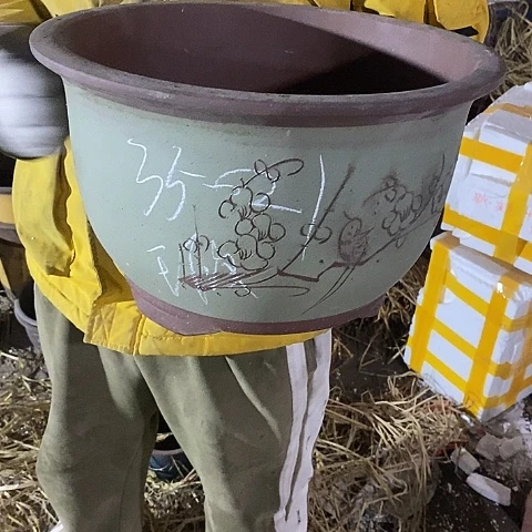 紫砂中国宜兴紫砂花盆，