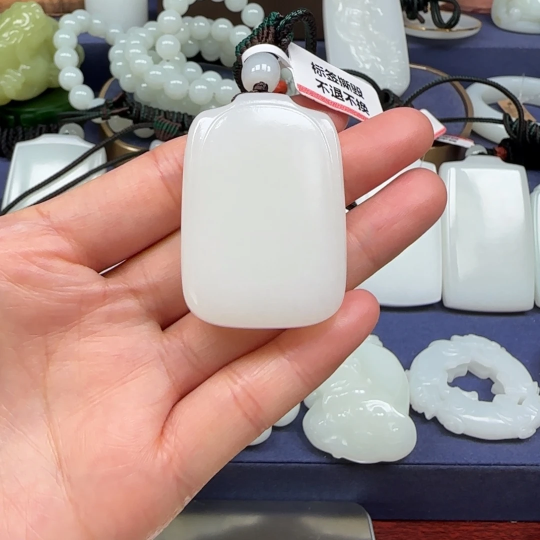 和田玉未镶嵌挂件