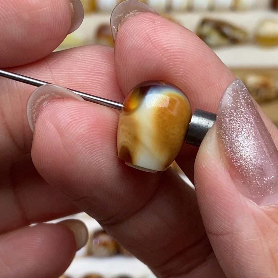 丰***大琥珀未镶嵌裸石11.5mm