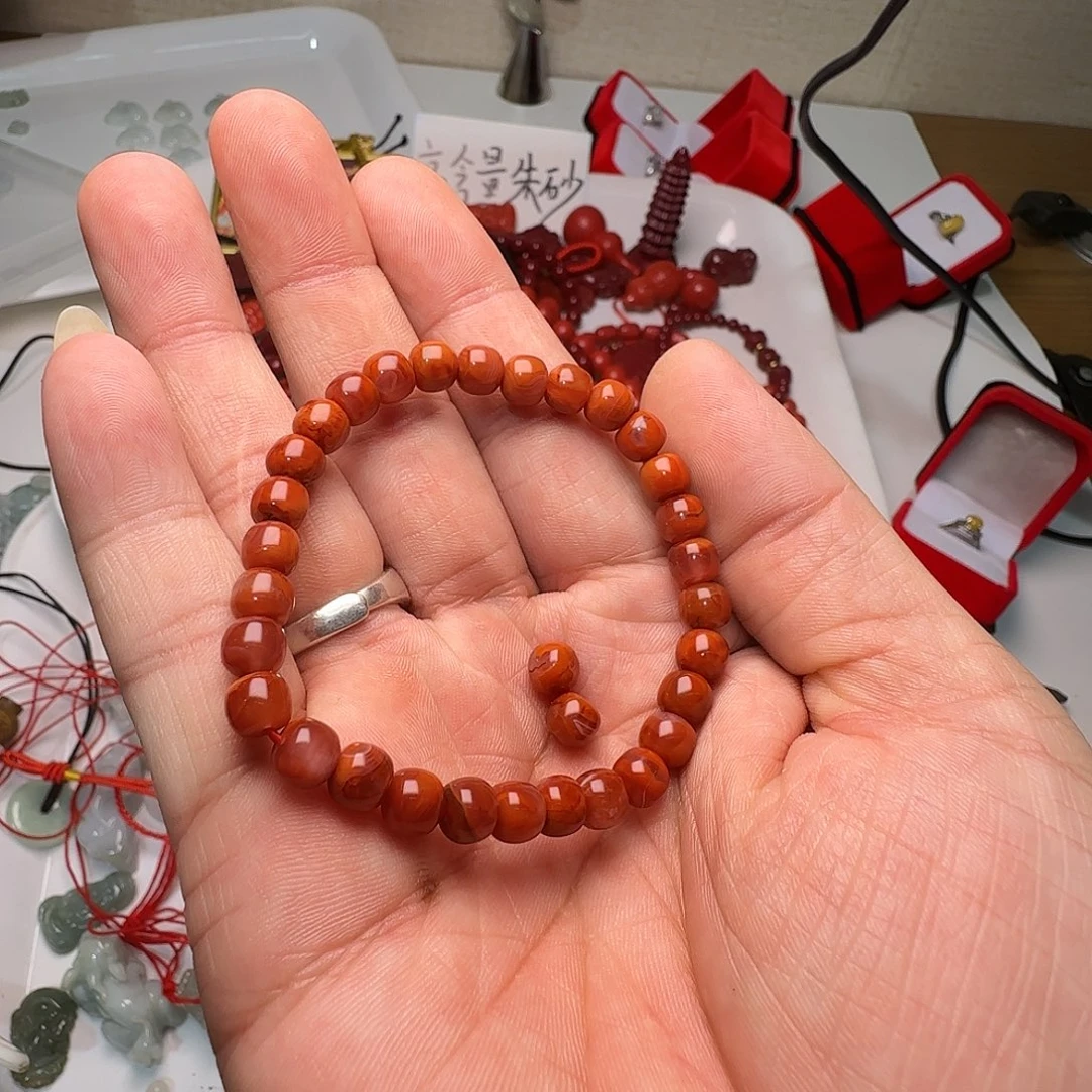 徐***~南红玛瑙未镶嵌手链