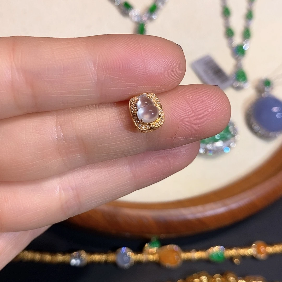 吊坠(不含链)18K金镶嵌翡翠h*h