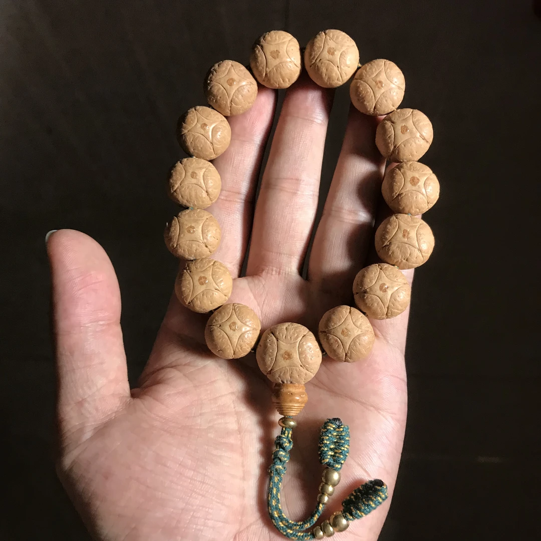 精品极圆18.5mm麒麟眼 颗颗饱满 端正无比