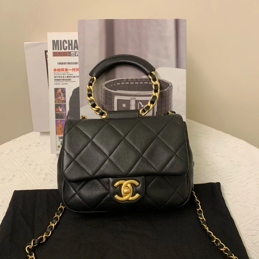 99新 Chanel/香奈儿 黑金圆环方胖子29开无卡