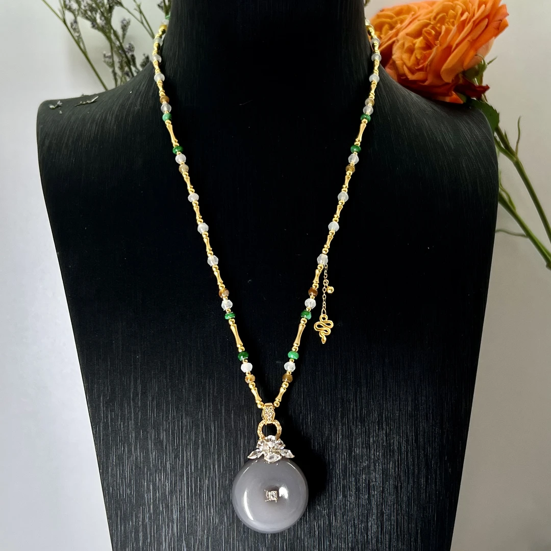 壹屿珠宝 和田玉典藏颈饰