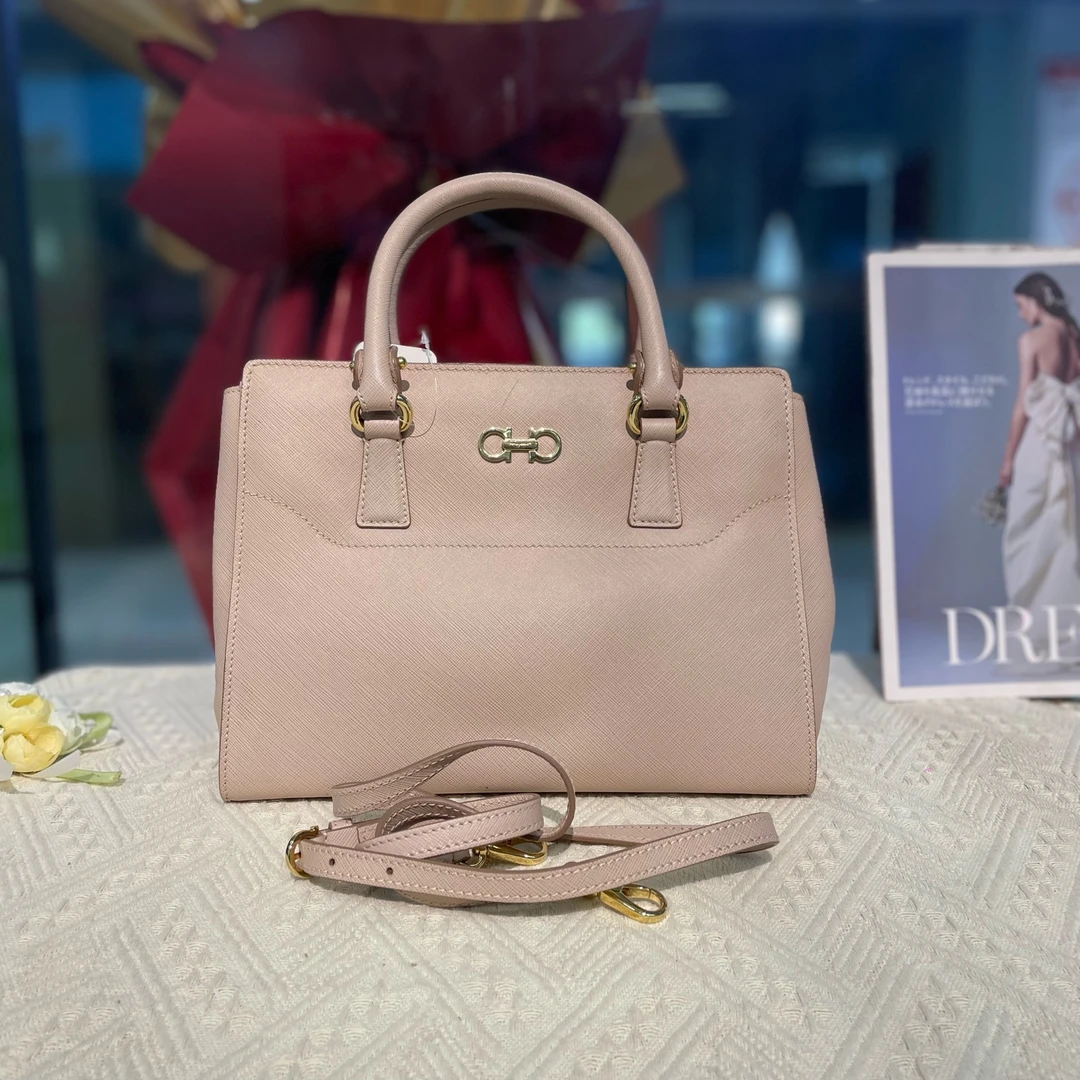 95新 FERRAGAMO/菲拉格慕 粉色十字纹小号单肩包16134281
