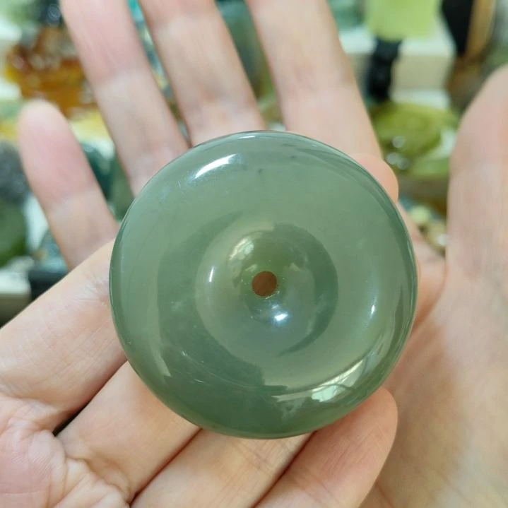 岫玉未镶嵌平安扣