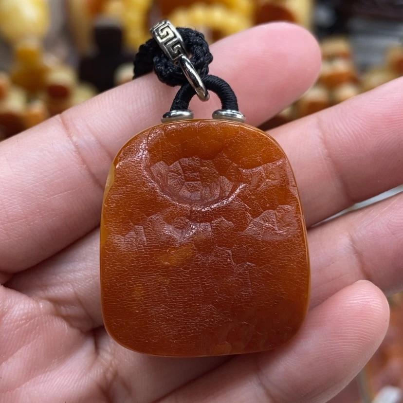 【闪购商品】琥珀颈饰未镶嵌