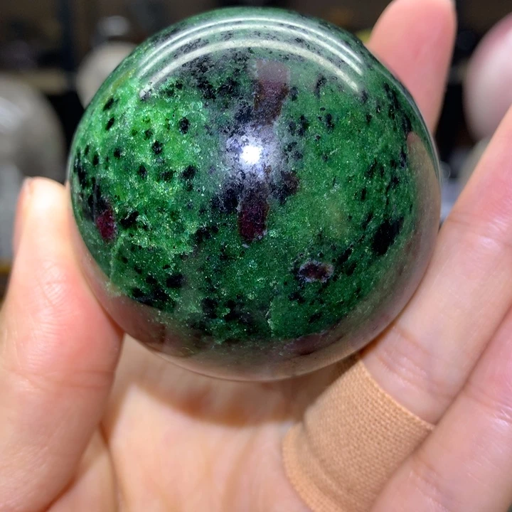 天然品质 值得信赖未镶嵌水晶