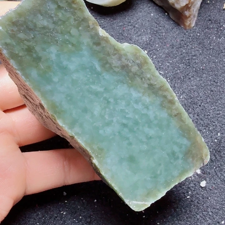 和田玉（糖玉）未镶嵌珠宝半成品