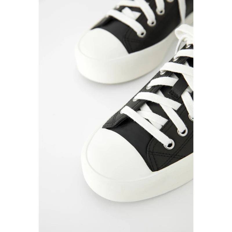 BAYBERYL老贝黑色皮面低帮百搭25秋系带时尚休闲鞋9DD5G2345-8/24