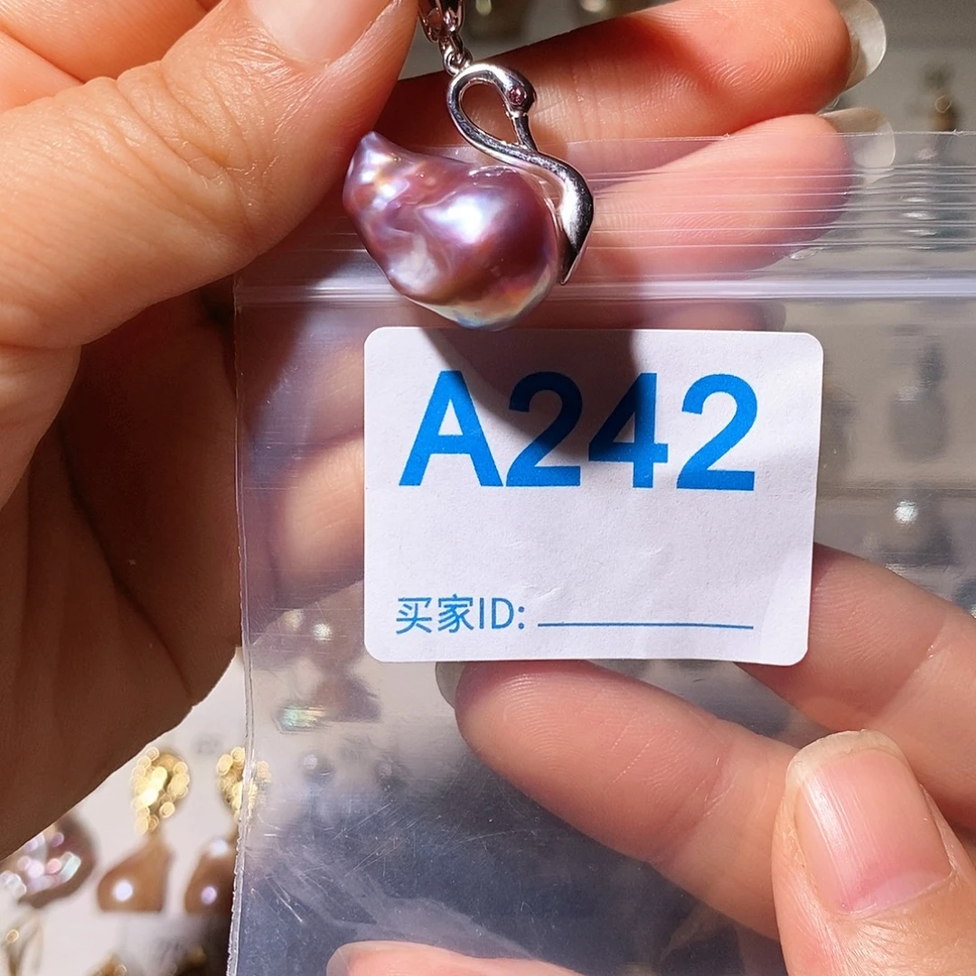 颈饰未镶嵌淡水珍珠