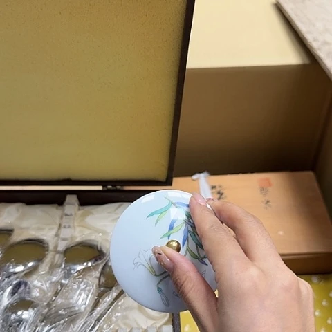 完***多瓷器。瓷器。瓷器。