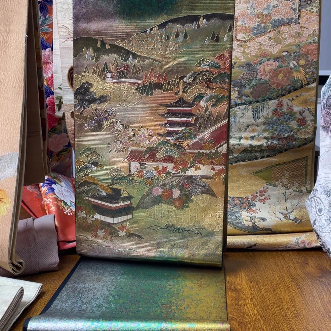 织绣嵌螺钿嵌螺钿