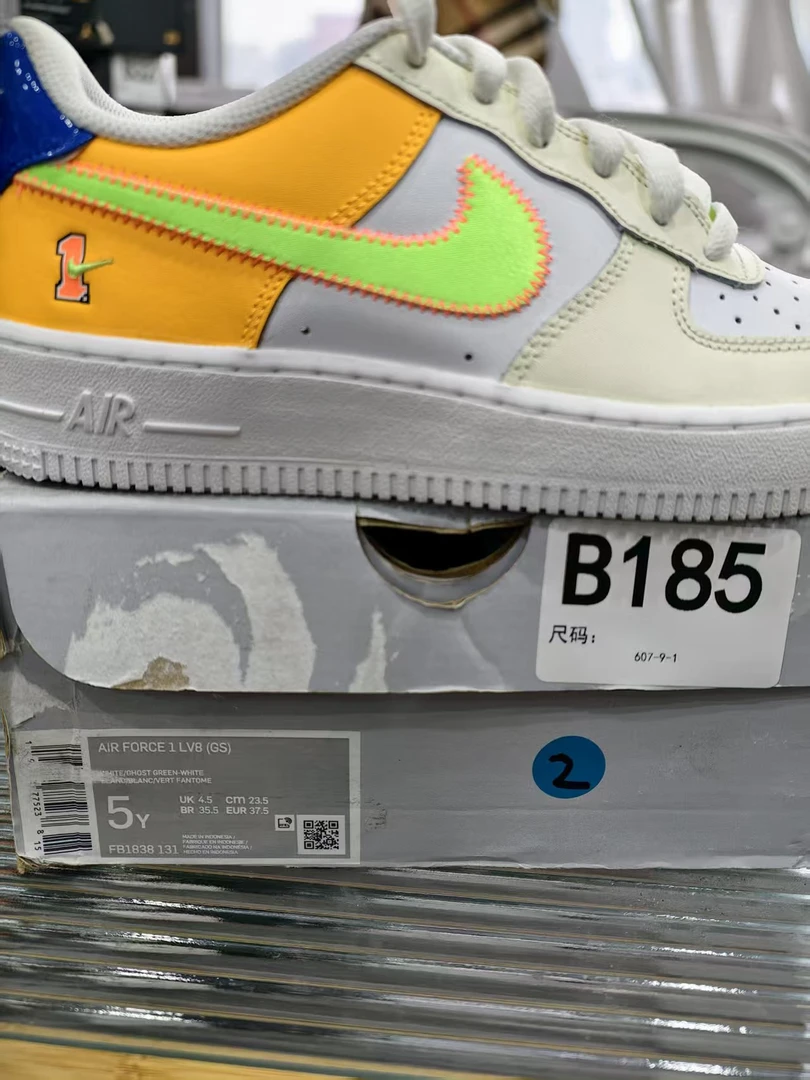 Nike  AF1  LV8  全新原盒  37.5码  11月19  孙 B185