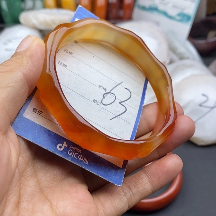 石英质玉未镶嵌手镯
